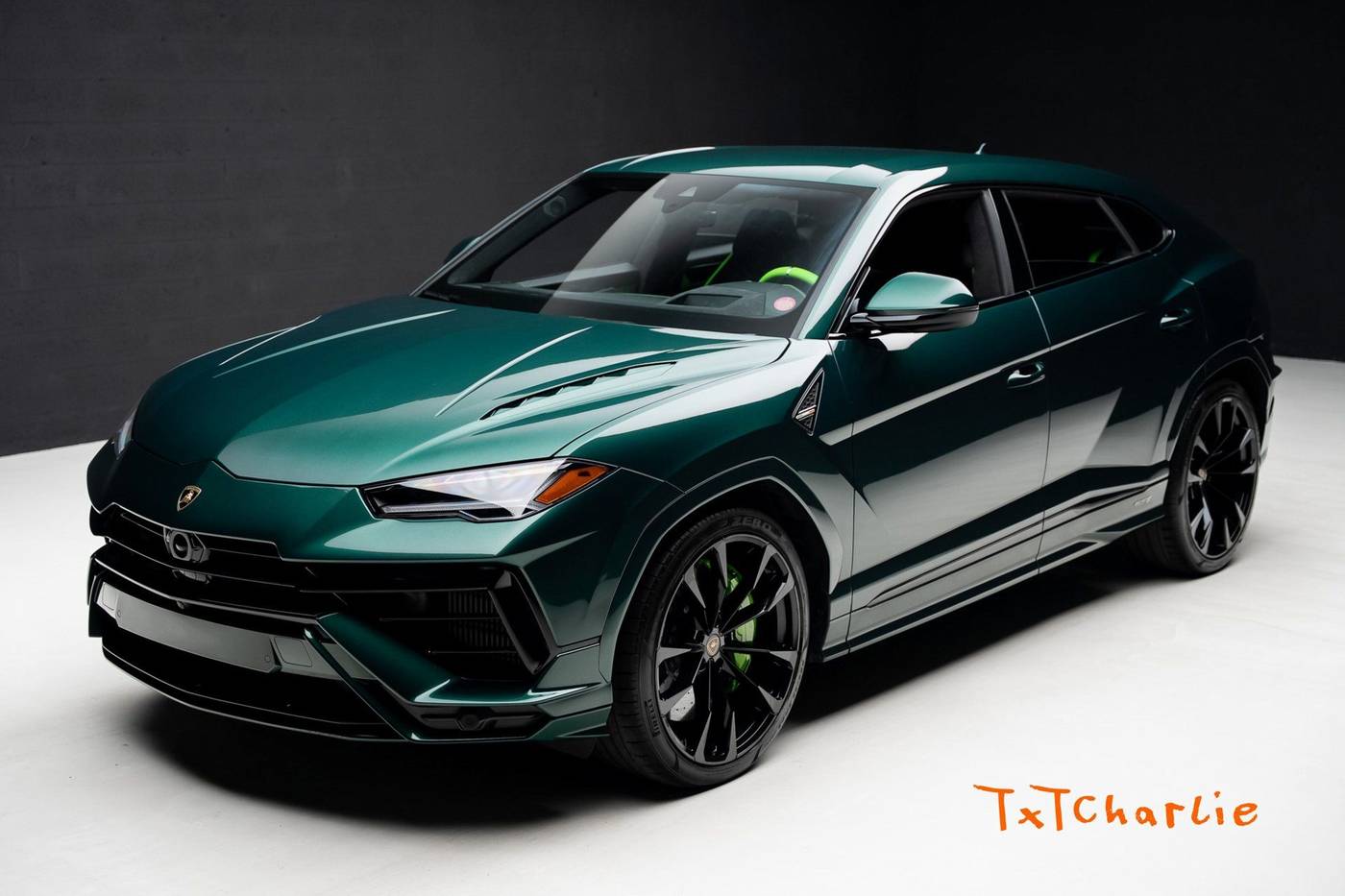 2024 Lamborghini Urus S