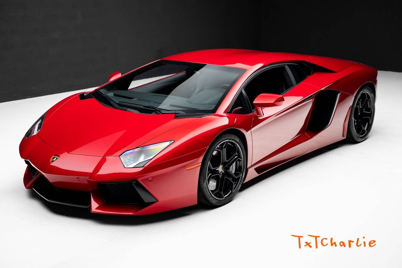 2014 Lamborghini Aventador Standard