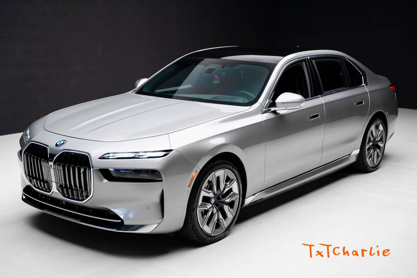 2023 BMW i7 xDrive60 — Sedan — 46,618 mi — Fort Lauderdale, FL