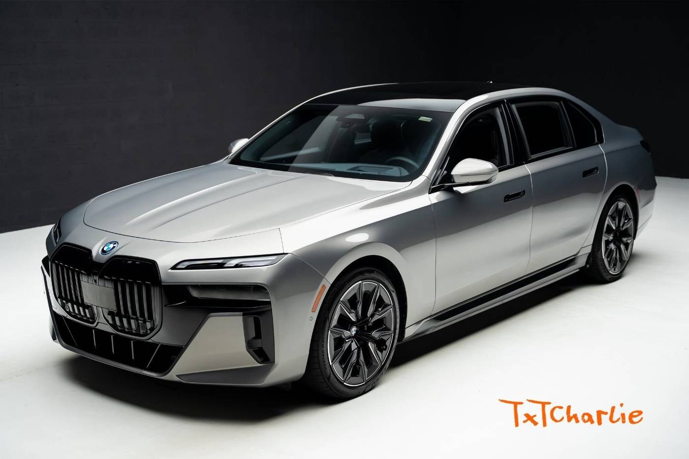 2024 BMW i7 eDrive50 — Sedan — 28,375 mi — Fort Lauderdale, FL
