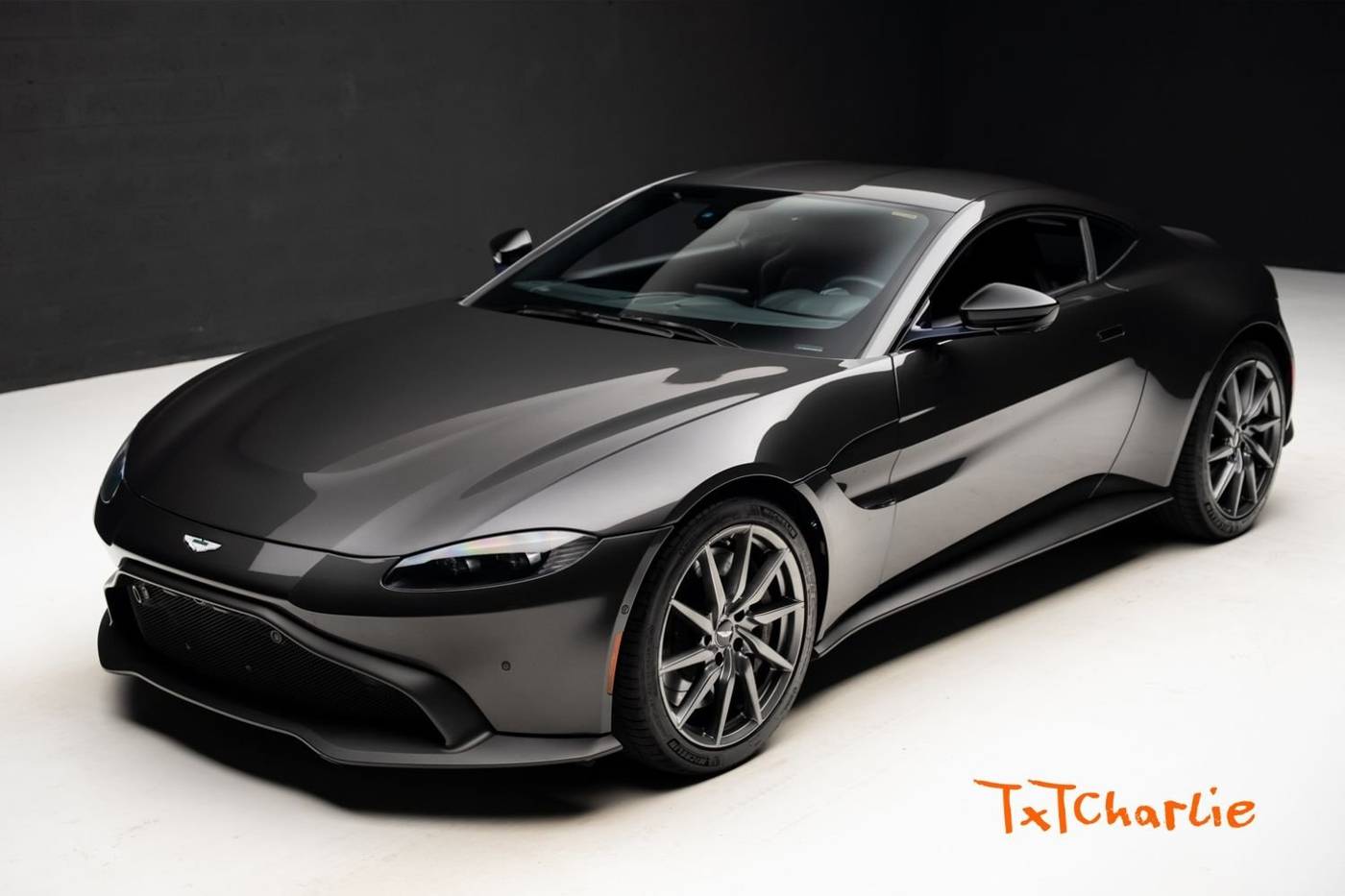2019 Aston Martin Vantage