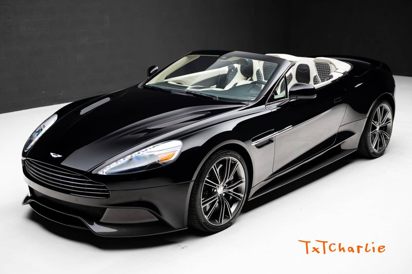 2014 Aston Martin Vanquish Standard