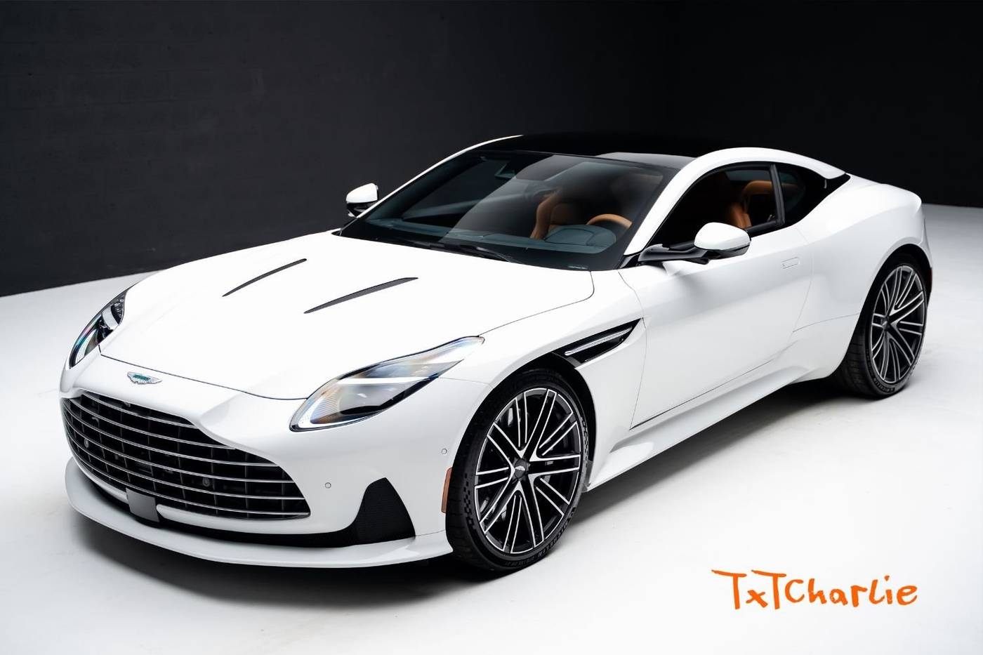 2024 Aston Martin DB12