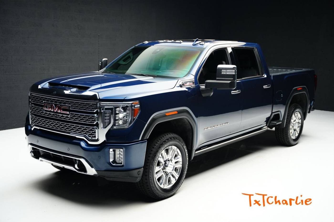2022 GMC Sierra 2500HD Denali — Pickup Truck — 20,361 mi — Fort Lauderdale, FL