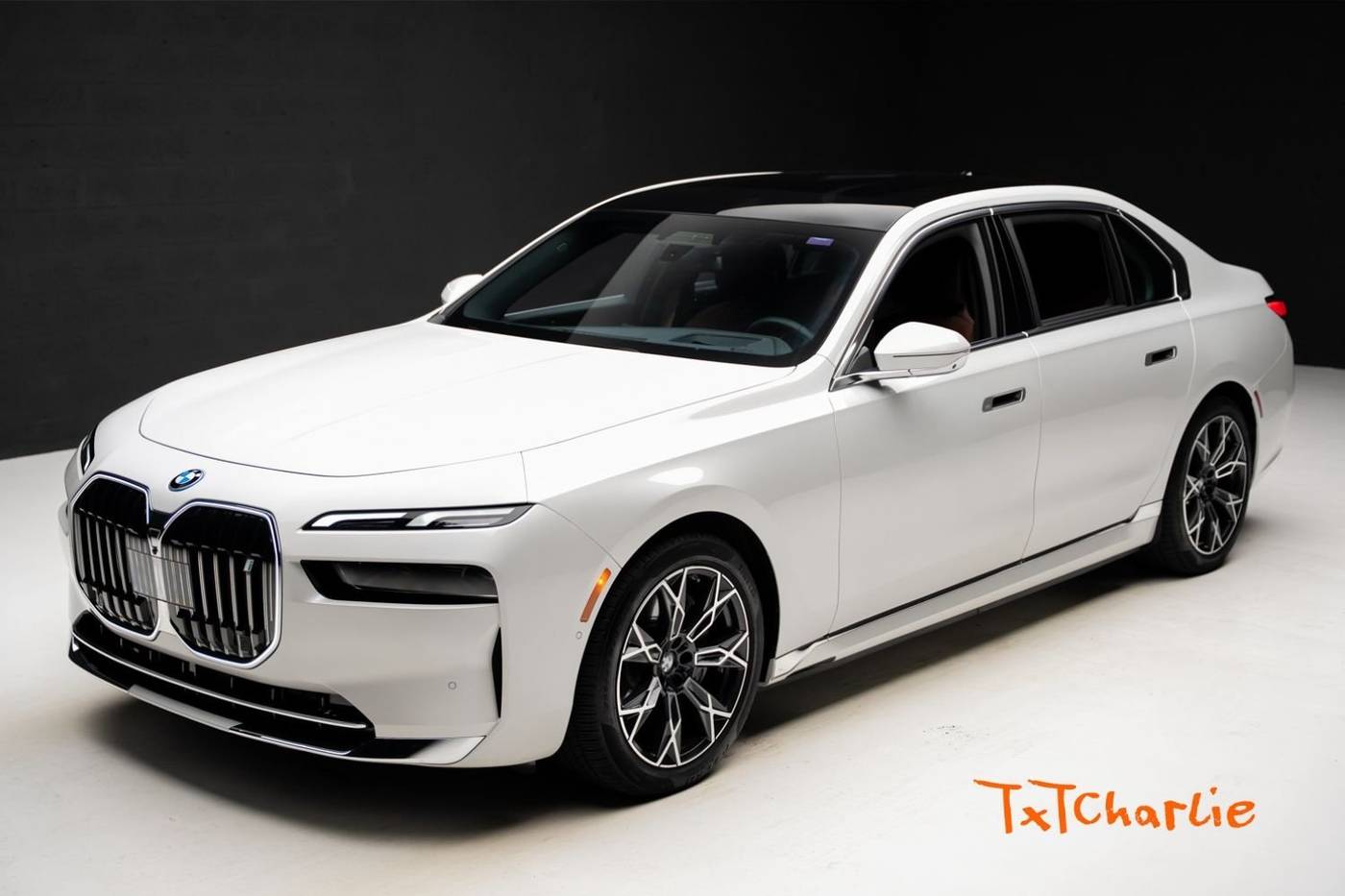 2024 BMW i7 xDrive60 — Sedan — 6,762 mi — Fort Lauderdale, FL