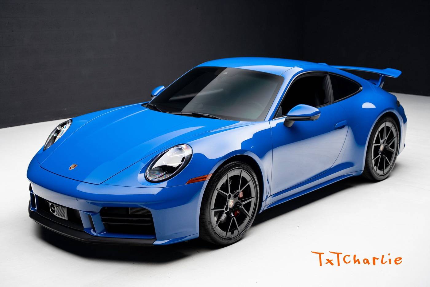 2025 Porsche 911 Carrera