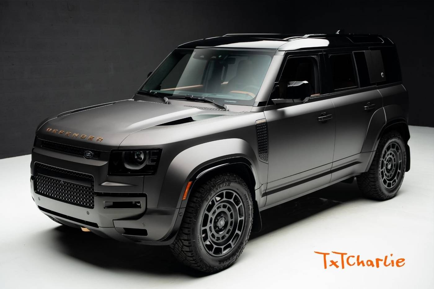 2025 Land Rover Defender OCTA — SUV — 74 mi — Fort Lauderdale, FL