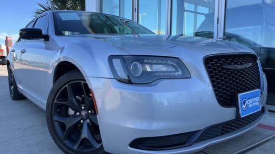 2023 Chrysler 300 Touring — Sedan — 4,353 mi — Edinburg, TX