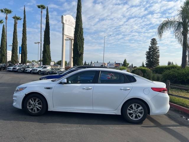 2018 Kia Optima LX — Sedan — 69,139 mi — Selma, CA