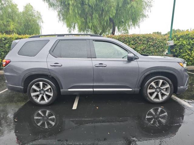 2025 Honda Pilot Touring — SUV — 15,428 mi — Selma, CA