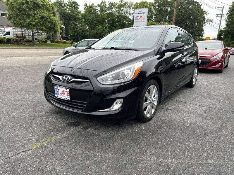 2014 Hyundai Accent SE — Hatchback — 60,844 mi — Acton, MA