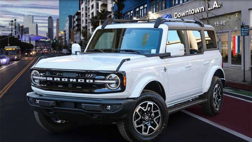 2024 Ford Bronco Outer Banks — SUV — 5,060 mi — Los Angeles, CA