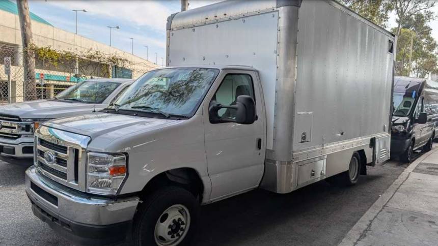 2022 Ford E-Series Cutaway Base — Chassis Cab Truck — 46,186 mi — Los Angeles, CA