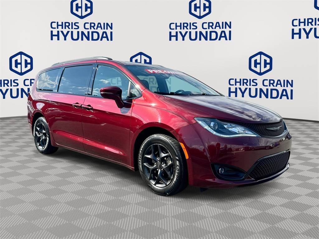 2020 Chrysler Pacifica Limited — Minivan — 64,521 mi — Conway, AR