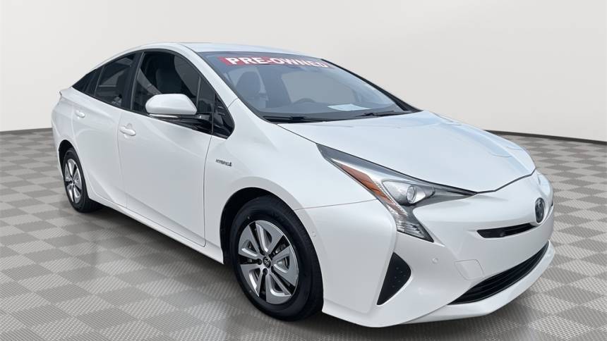 2018 Toyota Prius Three — Hatchback — 31,838 mi — Conway, AR