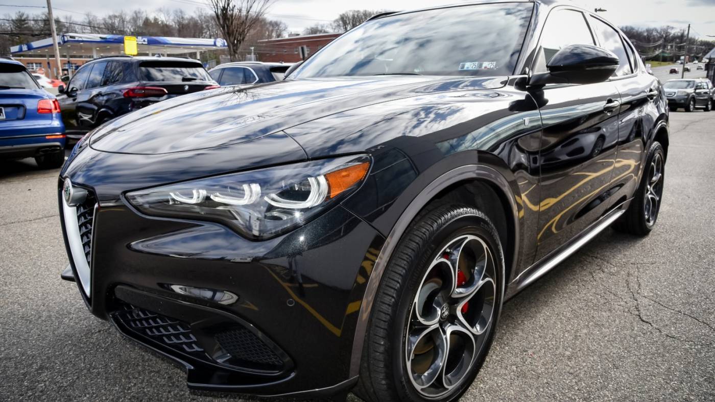 2024 Alfa Romeo Stelvio Ti — SUV — 5,643 mi — Upper Saddle River, NJ