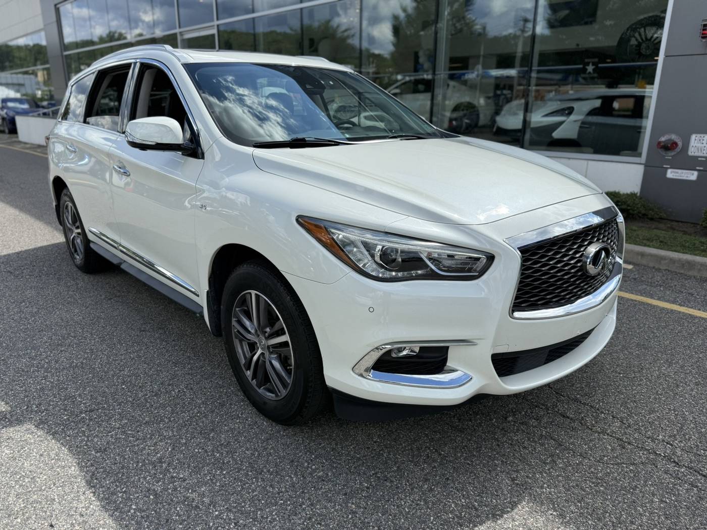2019 INFINITI QX60 LUXE — SUV — 69,581 mi — Upper Saddle River, NJ