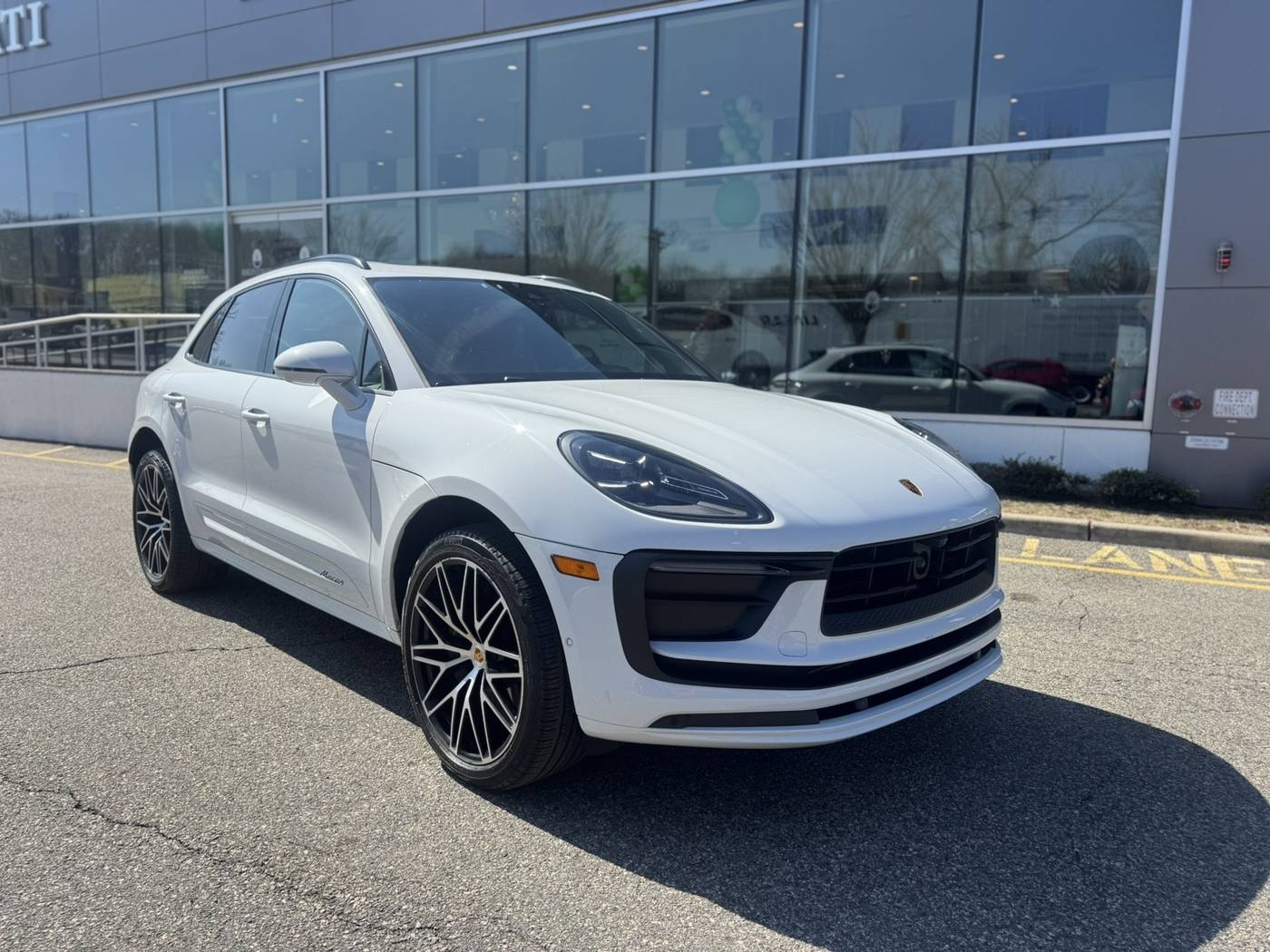2022 Porsche Macan Standard — SUV — 20,384 mi — Upper Saddle River, NJ
