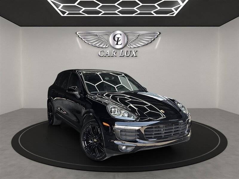 2017 Porsche Cayenne Platinum Ed. — SUV — 75,548 mi — Lennox, CA