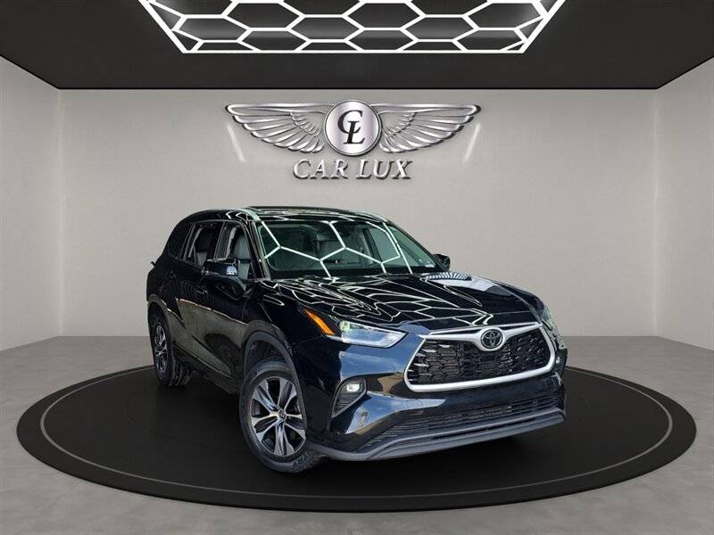 2021 Toyota Highlander XLE — SUV — 61,036 mi — Lennox, CA