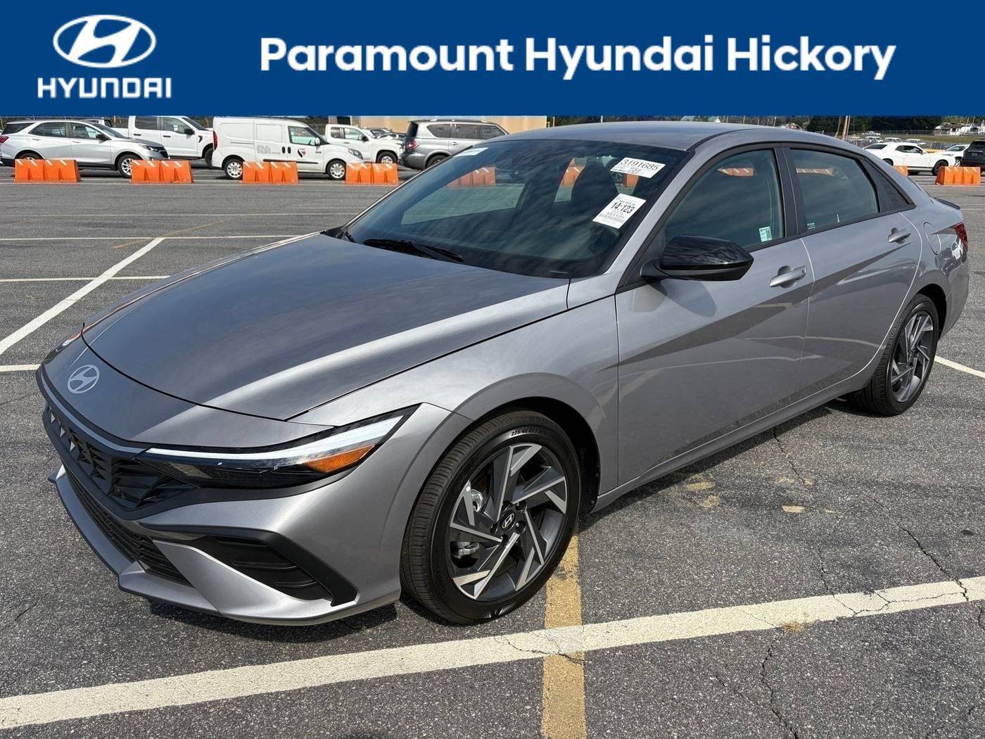 2025 Hyundai Elantra SEL Sport — Sedan — 99 mi — Hickory, NC