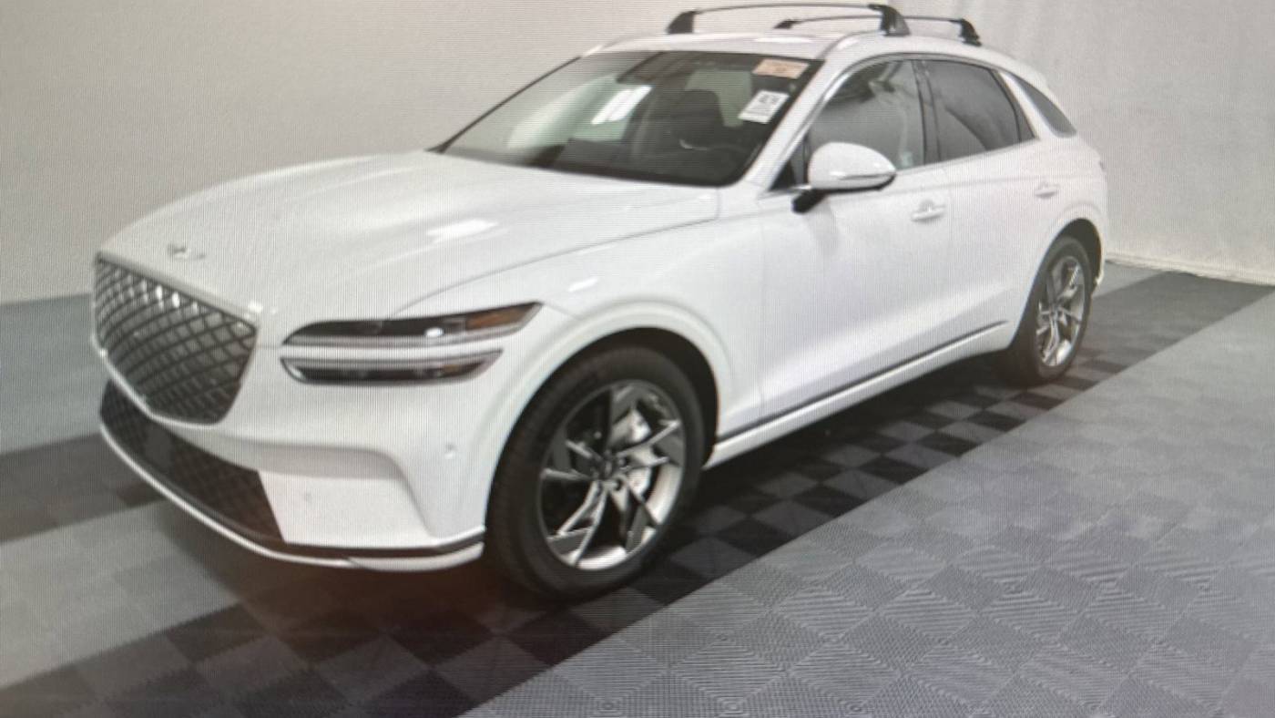 2025 Genesis Electrified GV70 Advanced — SUV — 599 mi — Hickory, NC