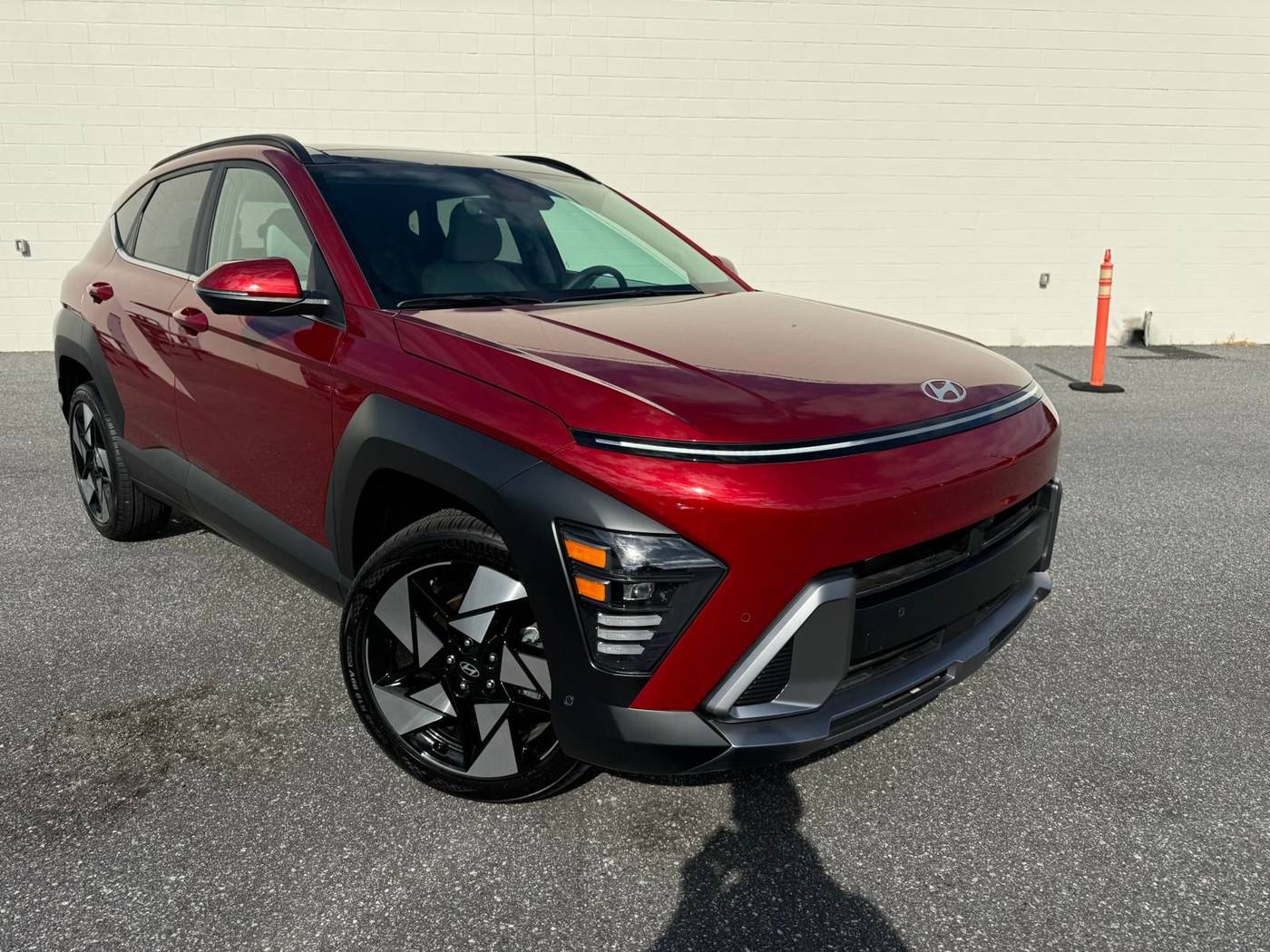 2025 Hyundai Kona Limited — SUV — 1,403 mi — Hickory, NC
