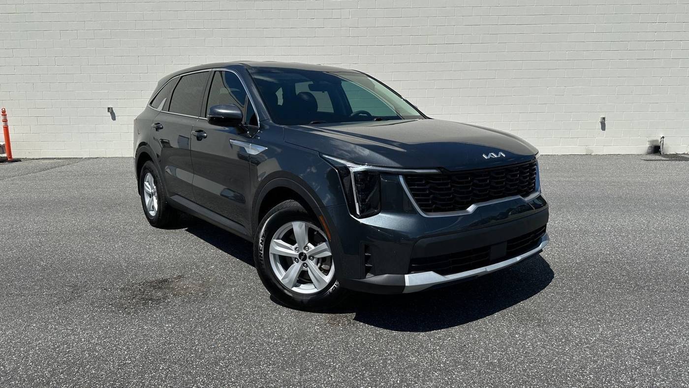 2024 Kia Sorento LX — SUV — 15,038 mi — Hickory, NC