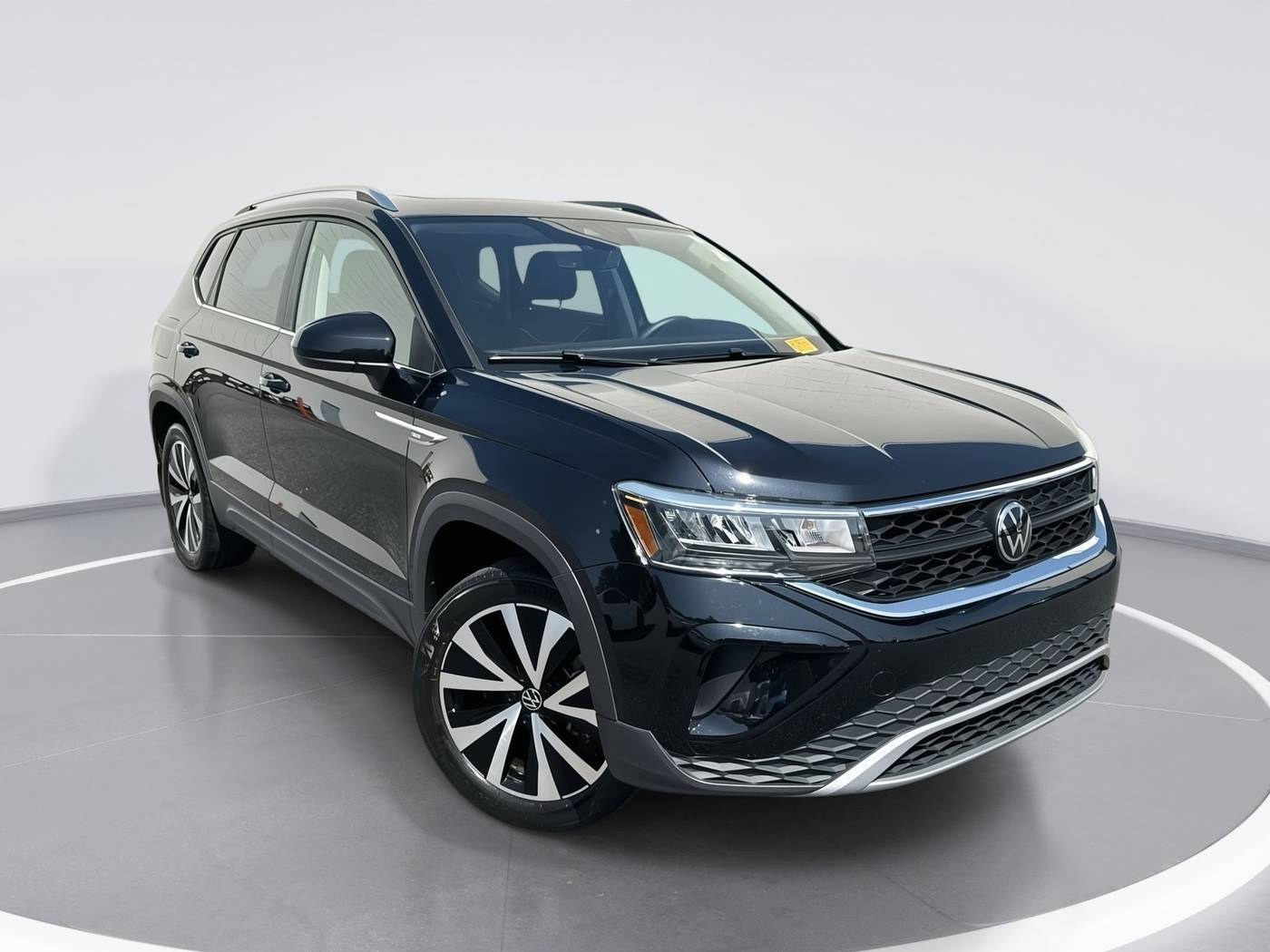 2023 Volkswagen Taos SE — SUV — 32,667 mi — Hickory, NC