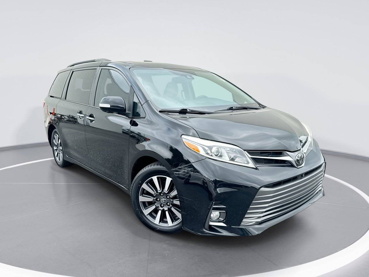 2019 Toyota Sienna Limited — Minivan — 108,054 mi — Hickory, NC