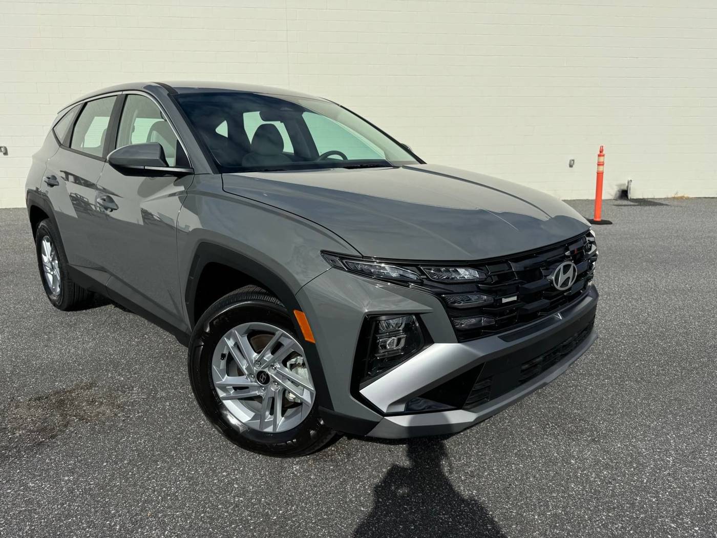 2025 Hyundai Tucson SE — SUV — 6 mi — Hickory, NC