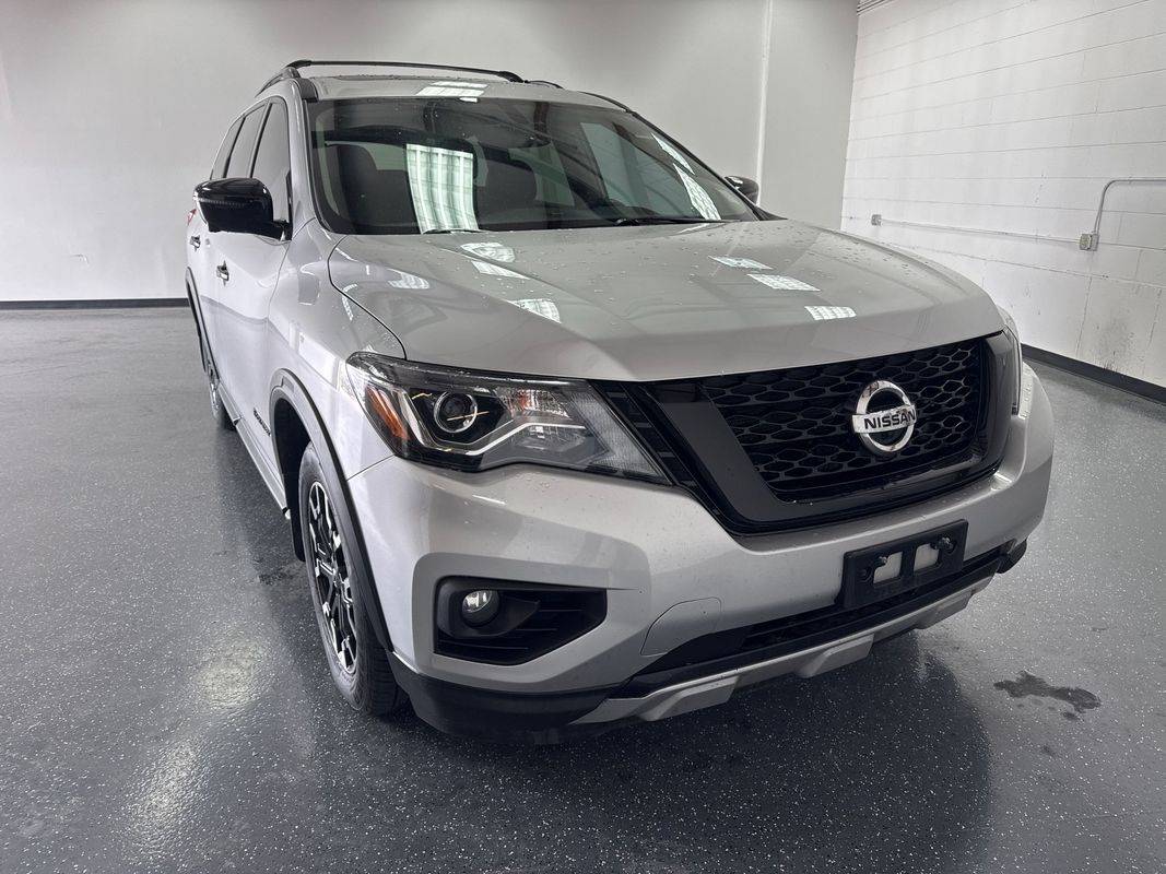 2020 Nissan Pathfinder SL — SUV — 75,996 mi — Englewood, CO
