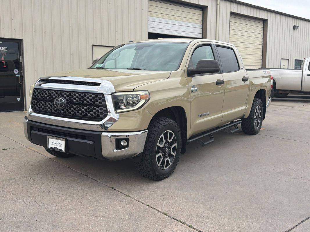 2018 Toyota Tundra SR5
