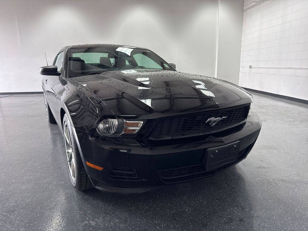 2011 Ford Mustang V6 Premium — Coupe — 81,490 mi — Englewood, CO
