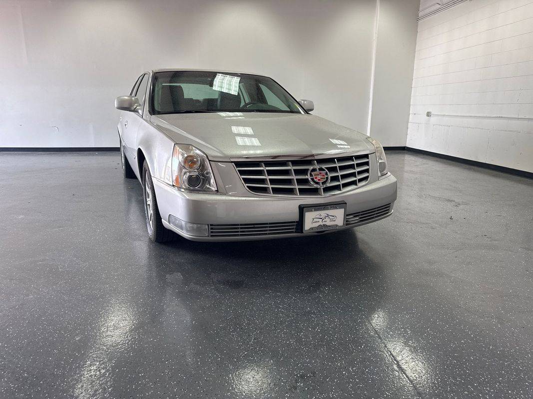 2010 Cadillac DTS 1SA — Sedan — 66,582 mi — Englewood, CO