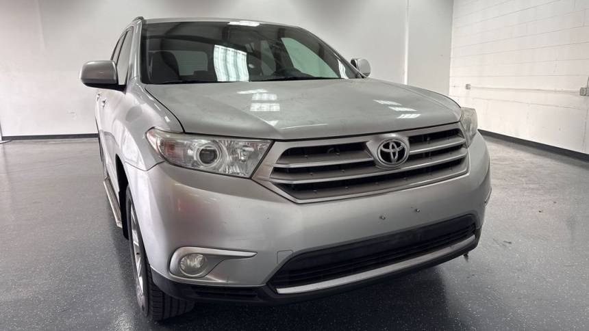 2013 Toyota Highlander SE V6 — SUV — 151,790 mi — Englewood, CO