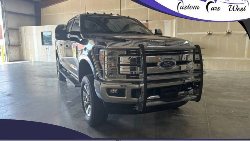2017 Ford Super Duty F-250 Lariat — Pickup Truck — 126,554 mi — Englewood, CO