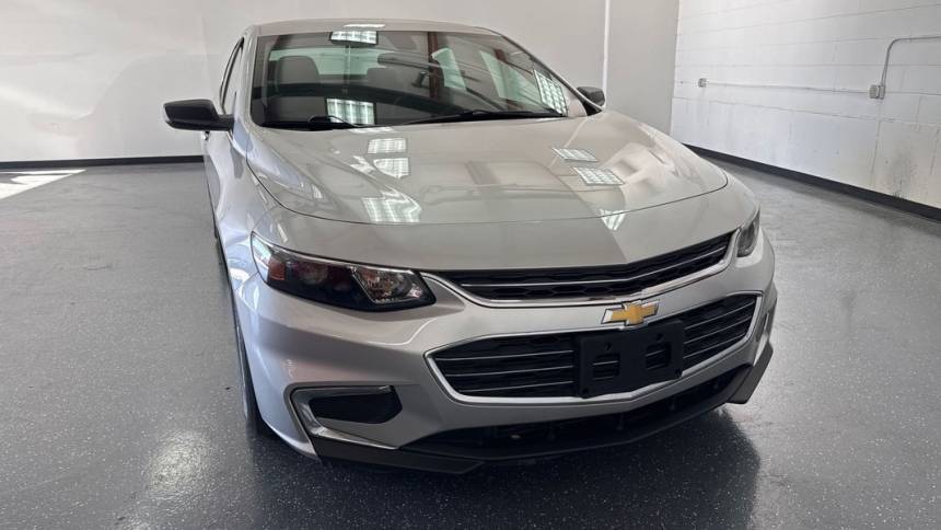 2017 Chevrolet Malibu LS — Sedan — 105,014 mi — Englewood, CO