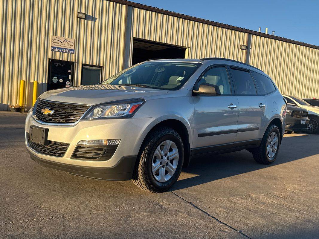 2017 Chevrolet Traverse LS — SUV — 96,916 mi — Englewood, CO