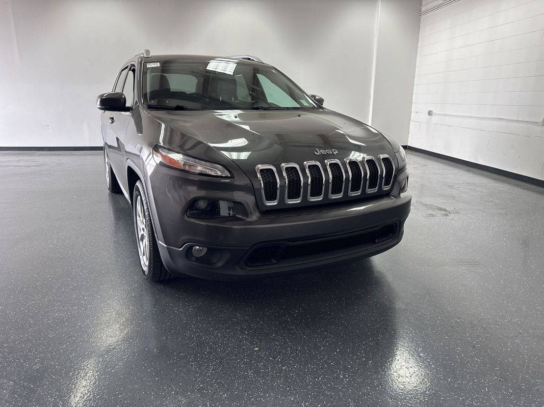 2017 Jeep Cherokee Latitude — SUV — 57,264 mi — Englewood, CO