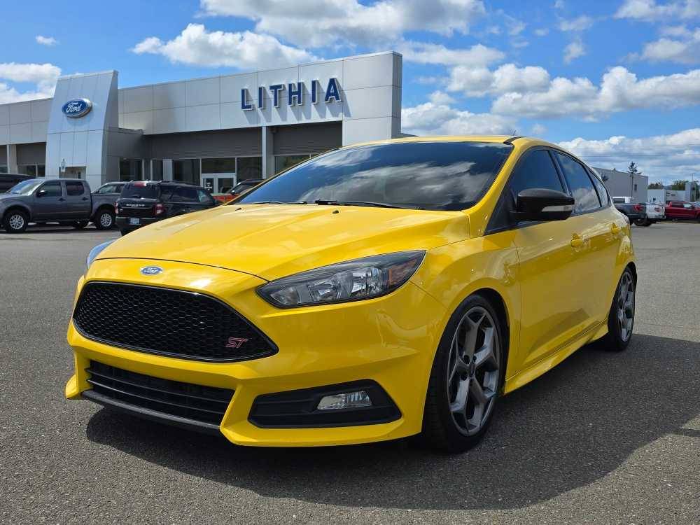 2018 Ford Focus ST — Hatchback — 88,504 mi — Roseburg, OR