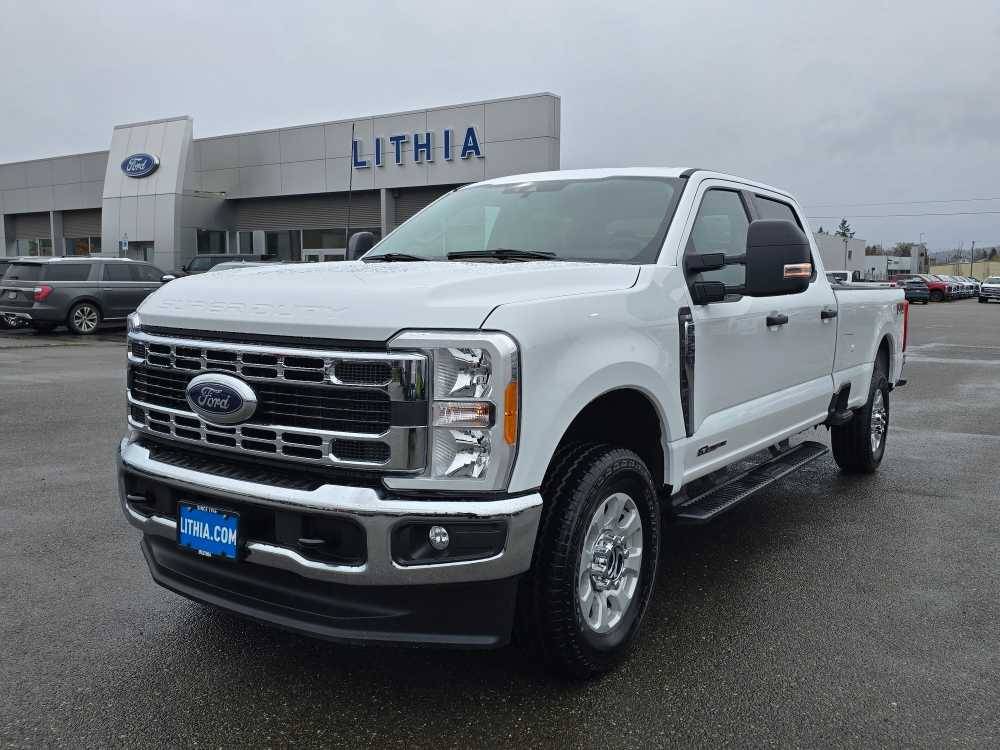 2023 Ford Super Duty F-350 XLT — Pickup Truck — 28,925 mi — Roseburg, OR