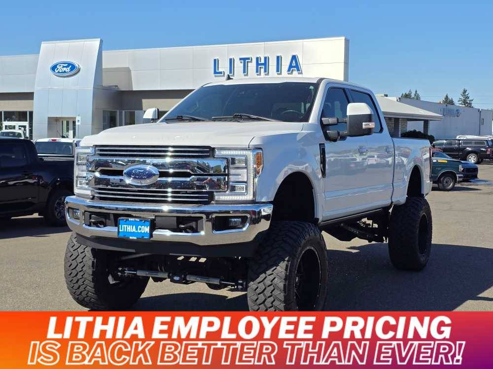 2019 Ford Super Duty F-350 Lariat — Pickup Truck — 19,365 mi — Roseburg, OR