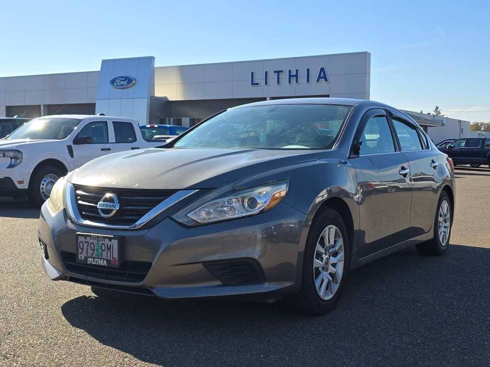 2017 Nissan Altima 2.5 — Sedan — 158,628 mi — Roseburg, OR