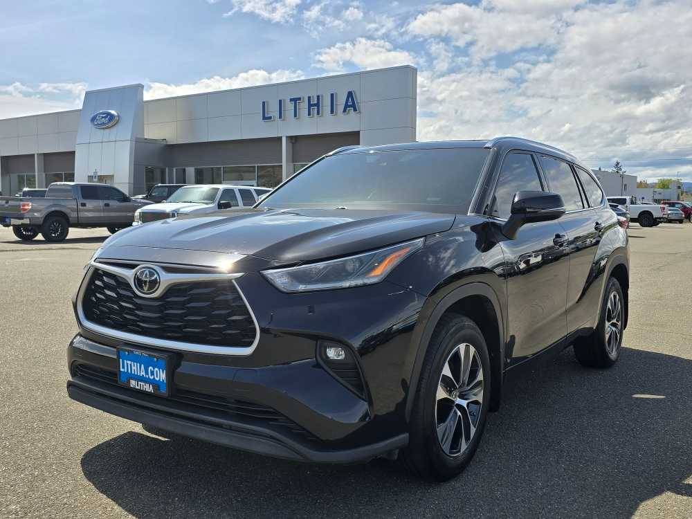2021 Toyota Highlander XLE — SUV — 44,844 mi — Roseburg, OR