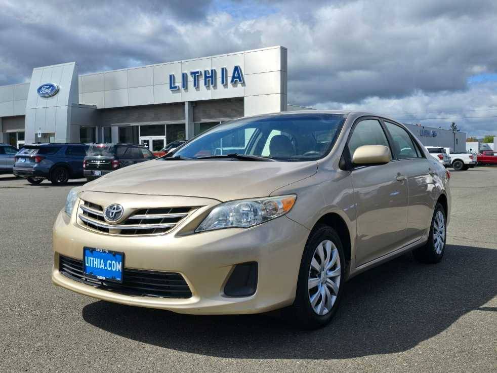2013 Toyota Corolla LE — Sedan — 89,233 mi — Roseburg, OR