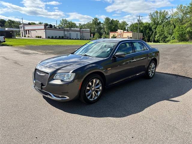 2020 Chrysler 300 Touring L — Sedan — 39,376 mi — Middletown, CT