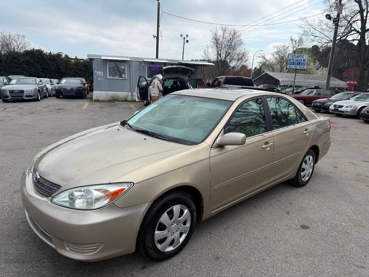 2003 Toyota Camry LE V6 — Sedan — 87,073 mi — Garner, NC