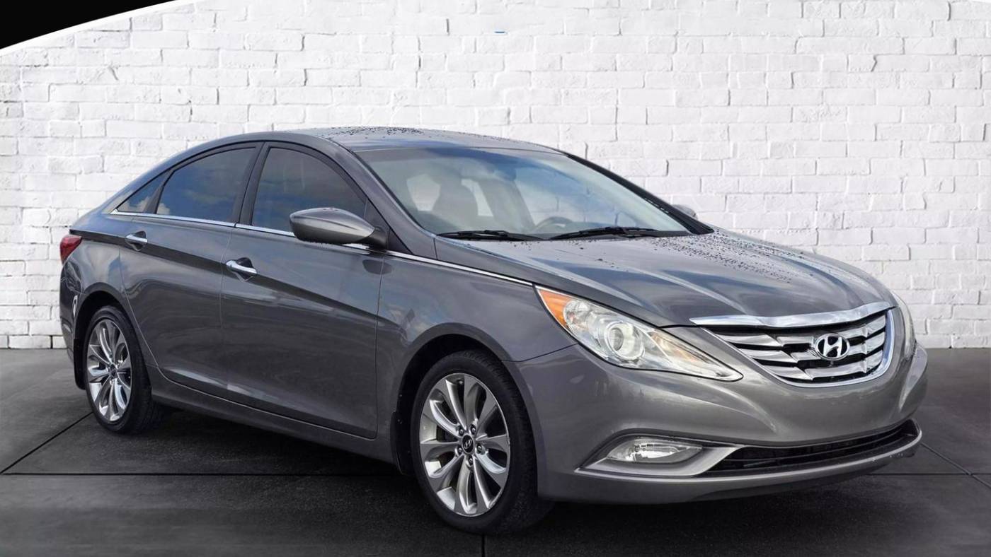 2013 Hyundai Sonata SE — Sedan — 132,449 mi — Cleveland, TN