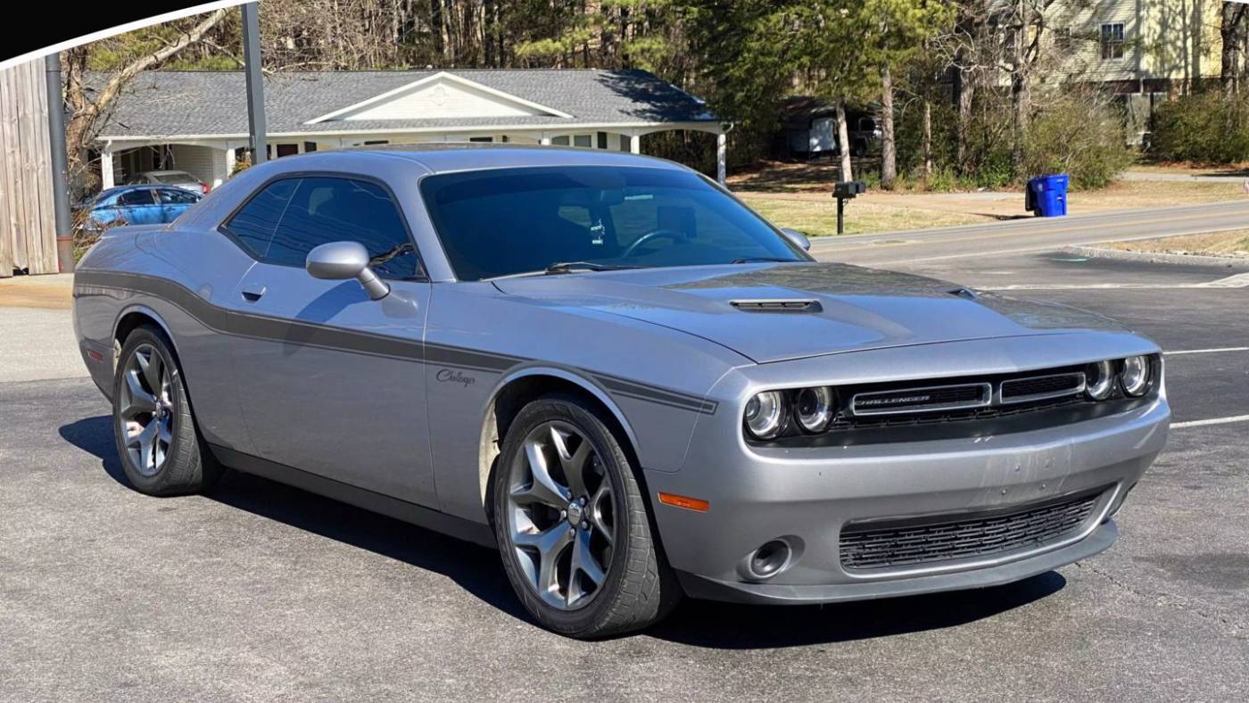 2016 Dodge Challenger SXT — Coupe — 120,696 mi — Cleveland, TN